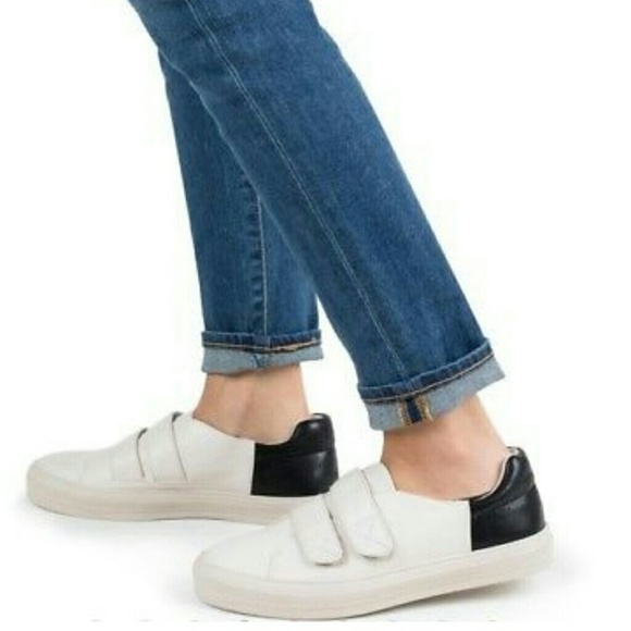 Sold Nine West Low Top Slip On Fashion Sneakers - Picture 2 of 5